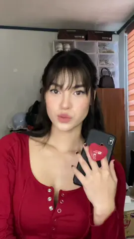 A post by @chickennuggetsop on TikTok caption: perfect gift ong 💕  #newmoonph #newmoonglow #newmoonskincare #newmoonbeauty 