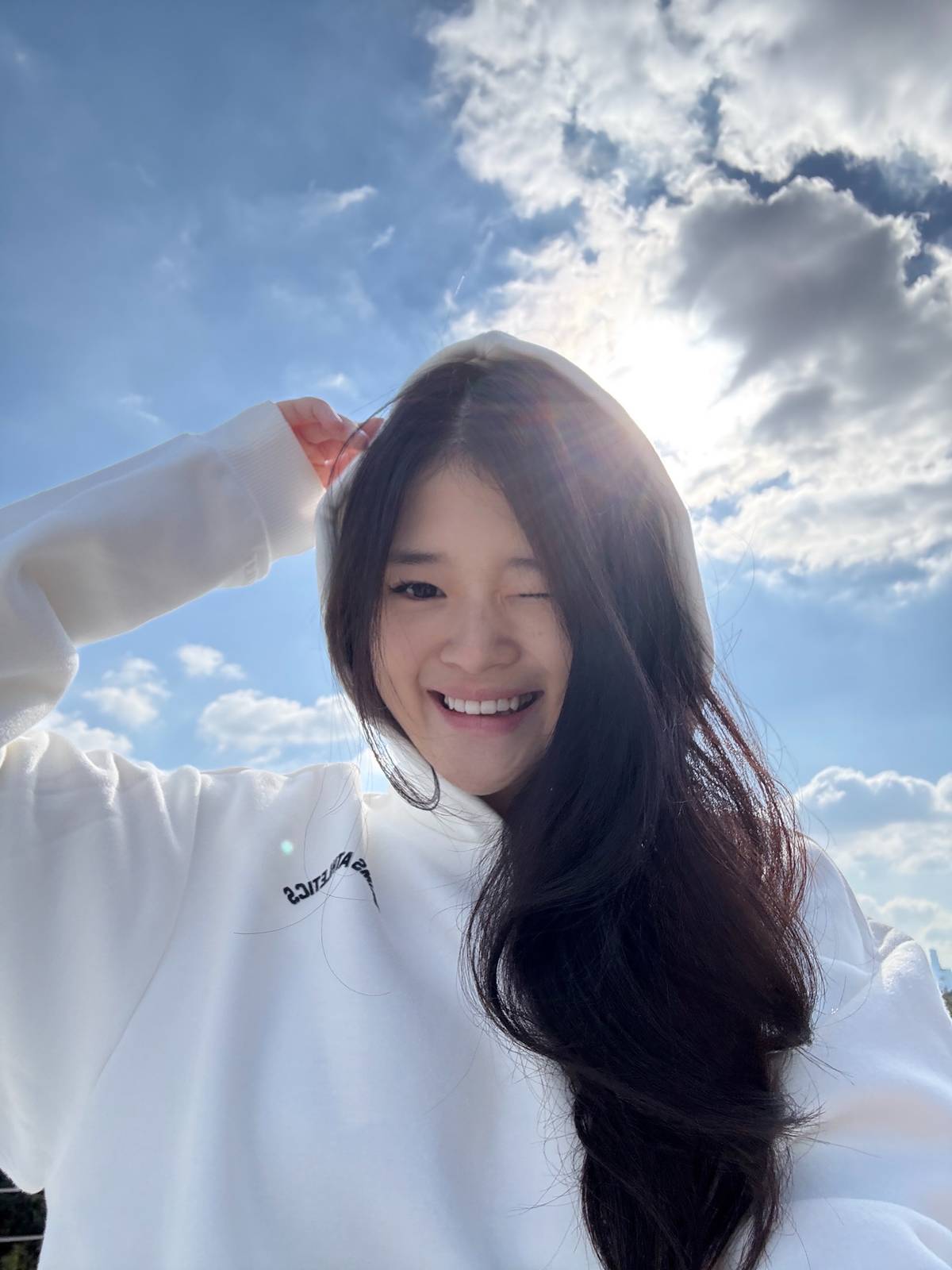 A post by @kikakiim on TikTok caption: Moving vlog on my Youtube🫶🏻 link in bio✨