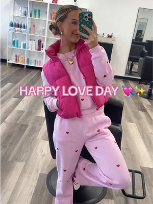 A post by @kennedysigmon on TikTok caption: Love day in the salon 🤭💌✨💘