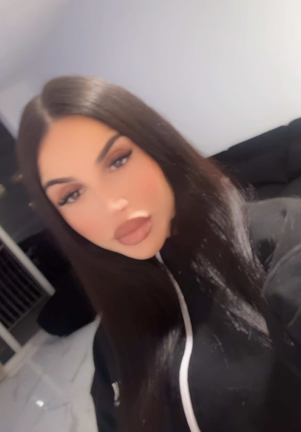 A post by @gabysaez on TikTok caption: #fyp 
