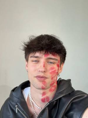 A post by @danilis_boom on TikTok caption: New photos on Instagram - danyyaboom ❤️