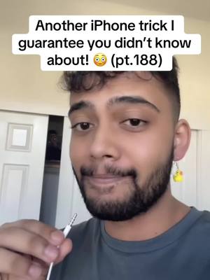 A post by @kaansanity on TikTok caption: Everyone go do this! 😳 #iphonetrick #iphonetricks #iphonetips 