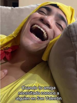 A post by @losariasbrothers on TikTok caption: Etiqueta a tu amiga que se hace la película al toque 😍 /Ig:losariasbrothers/ #humor #gracioso #divertido #sanvalentin #14defebrero #amiga #amor #enamorada #fyp