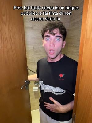 A post by @romanoalessandro_ on TikTok caption: La fine mi spezza💀 Voi avete mai fatto la 💩 in un bagno pubblico?😂  cd: @ANDREA BONDELLI #bagno #pov #comico 