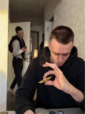 A post by @guryan_off on TikTok caption: Почему мои?! #юмор #гурьянов #guryan_off 