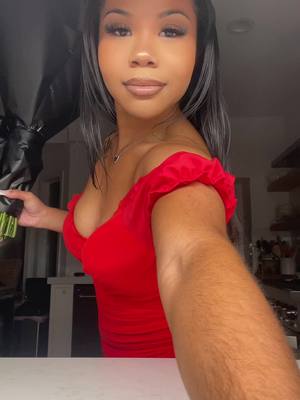 A post by @onlychalisa on TikTok caption: happy valentine’s day! 💋