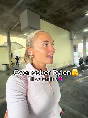 A post by @frida.leonore on TikTok caption: #valentine 🥰🥰