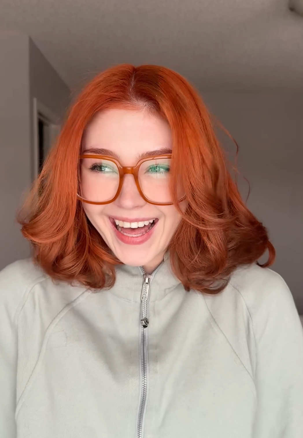 A post by @jessechrisss on TikTok caption: I think it only works with navel oranges
