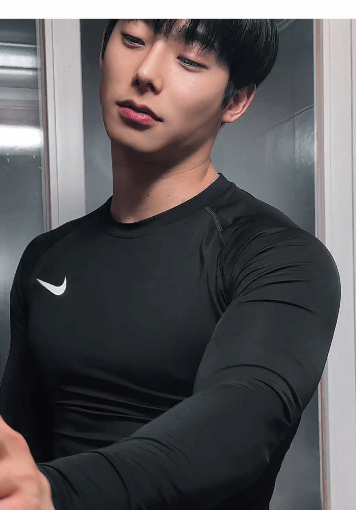 A post by @gurrms0630 on TikTok caption: dc:@bách 