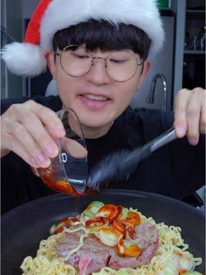 A post by @mykoreandic on TikTok caption: How to make Spicy Buldak Steak
