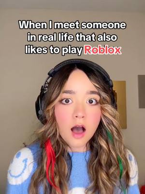 A post by @roblox on TikTok caption: Turtles of a feather flock together. @ibellayt