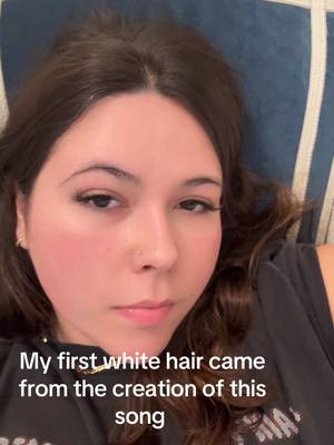 A post by @gigi4perez on TikTok caption: White hair 