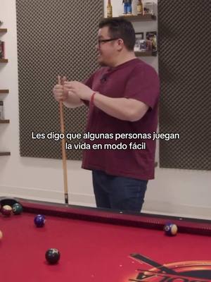 A post by @francoescamillaofficial on TikTok caption: Es que los Coreanos… #TirandoBola #ChristianBurgos