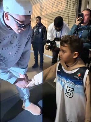 A post by @mdmotivator on TikTok caption: “Number 5 is special to me because that was when I was diagnosed with cancer” 🥹🧡 @NBA #basketball #cancer #child #money #surprise 