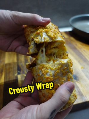 A post by @seizemay on TikTok caption: Crousty Wrap ! 🤤🌯 #crousty #wrap #recettewrap #recettefacile #recetterapide #cuisine #seizemay 