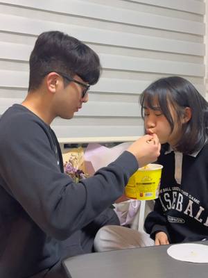 A post by @marysengmunmai1 on TikTok caption: 🤨@우이커플 @Marysengmummai #funny #2025couples 