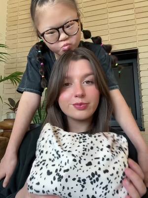 A post by @worthyandkal on TikTok caption: lil mid day touch up by the best mini makeup artist i know 💆🏽‍♀️