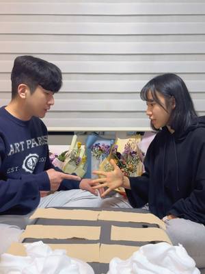 A post by @marysengmunmai1 on TikTok caption: ဟိတ်ကြိမ်ချေ့🤣@우이커플 @Marysengmummai #funny #2025couples 