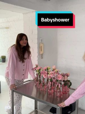 A post by @yvonnedilauro on TikTok caption: Würdet ihr eine Babyshower haben wollen oder sogar selbst organisieren?  #babyshower #mama #mamasein #schwanger #babyparty 