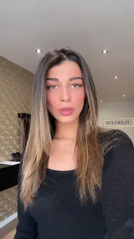 A post by @rosiconique on TikTok caption: 🤍