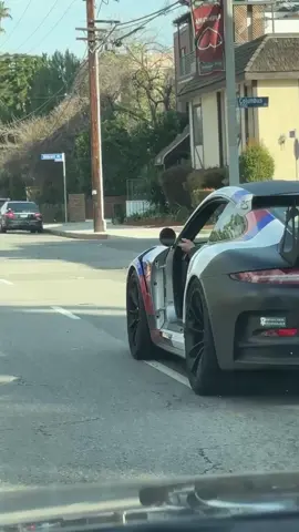 A post by @itscamcasey on TikTok caption: The things that you see in LA 😭