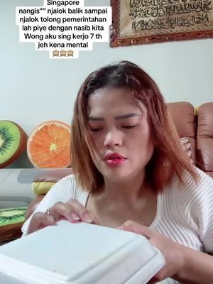 A post by @claratiya on TikTok caption: Jangan coba”” ke KL kalo mental krupuk semua butuh proses untuk jadi sukses 😁 paling berat kerja itu baru masuk dirumah majikan Dan masa potongan gajih  bar kui tak jamin mesti nambah ra pengin balik 🤭🤭