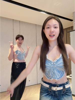 A post by @cardncyn on TikTok caption: เสื้อผีเสื้อจิ๋ว