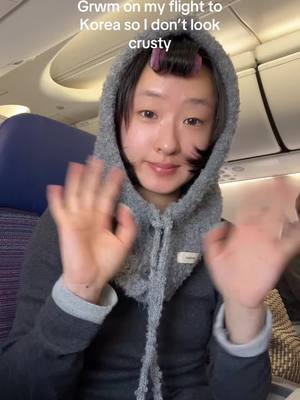 A post by @j8c1yn on TikTok caption: Pro: had the entire row to myself😄, con: food had mushroom in it😠