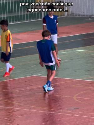 A post by @davizinbastos on TikTok caption: não consigo jogar como antes… #sonho #futebol #triste 