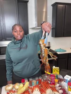 A post by @zinwithin on TikTok caption: This Armless lobster attacked me #lobster #seafood  #foodtiktok #foodtok #foodies 