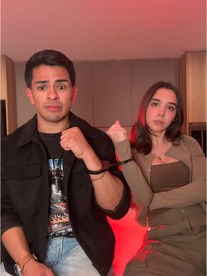 A post by @esen_alva on TikTok caption: Muy pronto… 👀 @Beth Cast 🍁 @Islas Vlogs 