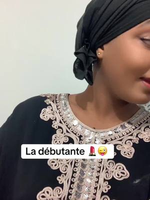A post by @riamsomrbah11 on TikTok caption: À vous le clavier les pro 💄, j’attends vos corrections @Maïsa🌸 