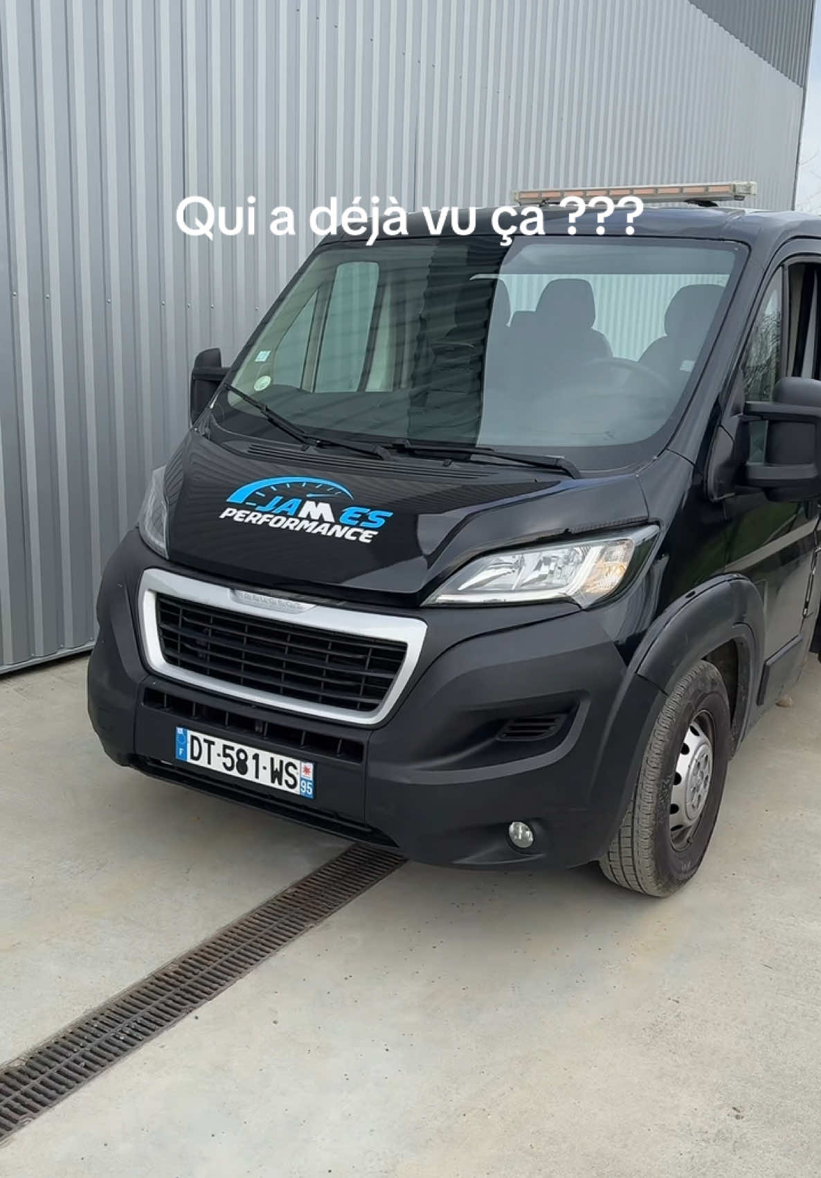 A post by @bidouille_compagnie on TikTok caption: Wtf ?? #jamesperformance #bidouilleetcompagnie #scorpiotv #sweldsoudure #achillelenwaw #tdi #400cv #335d #19tdi #pourtoi #reprog #turbo #vidange #meca #diesel #panne 