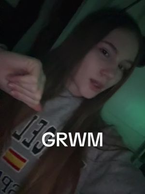 A post by @brunnaa210 on TikTok caption: grwm za skoluuu #grwm #grwmforschool #grwmroutine #getreadywithme #fyp #goviral #bruna #OOTD 