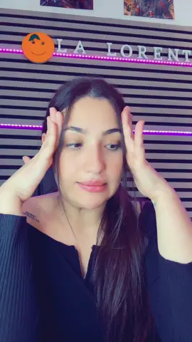 A post by @ on TikTok caption: Nunca la avía visto 😍 #lalorente 