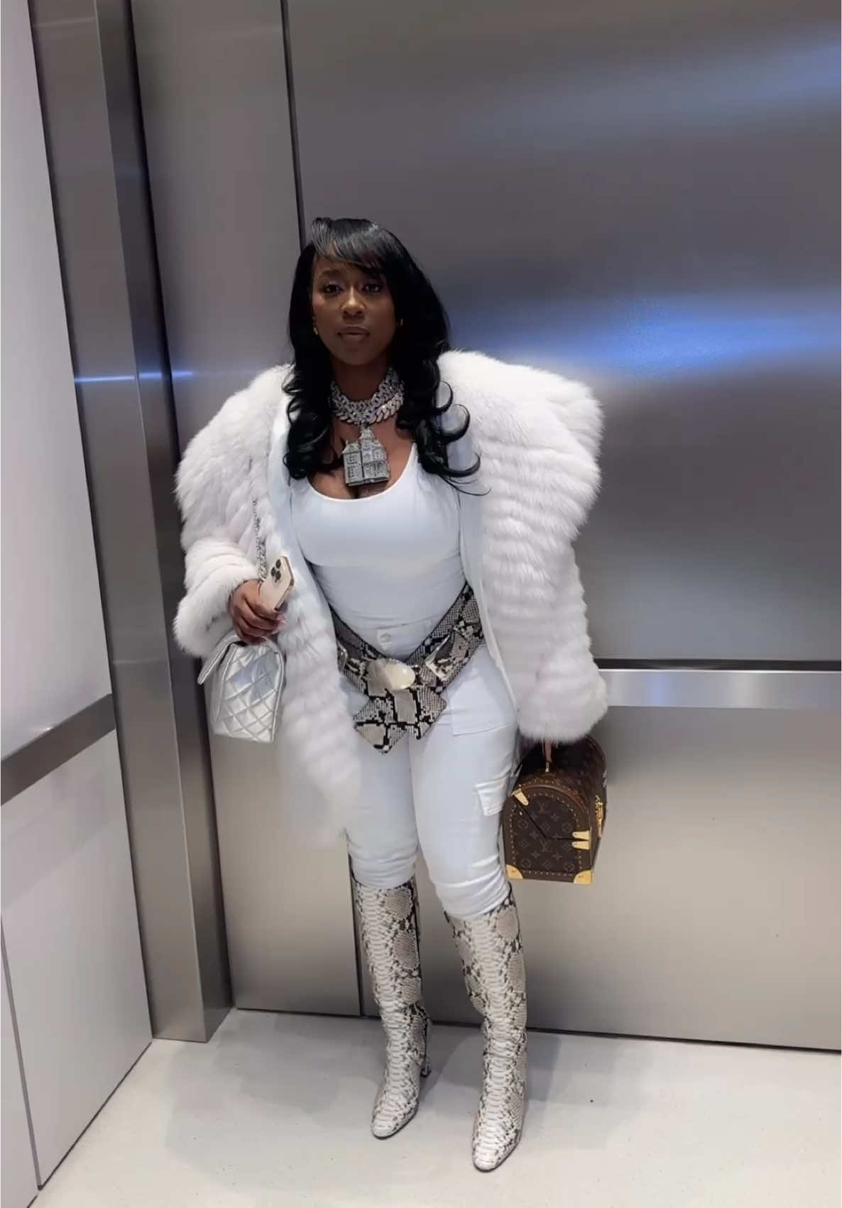 A post by @kashdoll on TikTok caption: Pisces season is HEREEEE !!! Get out the way #pisces♓️ #fyp #KashDoll #foryoupage #fyp #TheLastDollTour 
