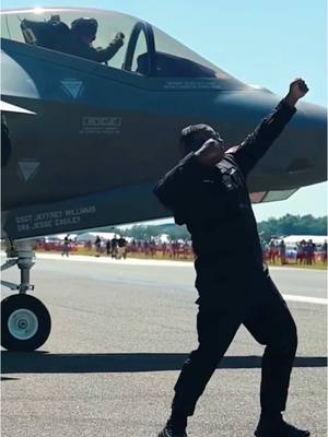 A post by @protectservice0 on TikTok caption: #airforce #fighterjet #us