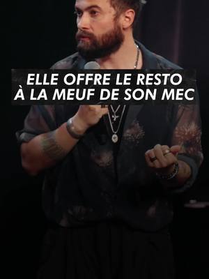 A post by @ninoarial on TikTok caption: Elle paye le resto à la maîtresse de son mec 🎟️ En spectacle à Paris et dans toute la France 🎟️  Comment vous trouvez sa réaction ?  🎥 @ryanharris_rh @_angelinahz_  👖 @lr3_louisrubi  #standup #humour #humoriste #impro #spectacle #standupcomedy #comedy #couple #ninoarial #mariage 