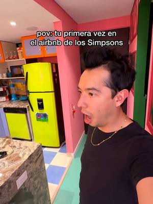 A post by @amirodriguezz on TikTok caption: mi airbnb de los Simpsons 💛 @Simsonlandia 