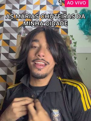A post by @euviomar on TikTok caption: UMA CAMISA DE TIME PRA CADA MACHO AKSKSKSKSKS #euviomar #comedia 