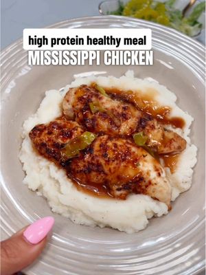 A post by @makayla_thomas_fit on TikTok caption: flavorful dinner ready in 15 min 👏🏼 easy to change up for picky eaters too ✨  #healthydinners #healthymeals #mealideas #highprotein #lowcarb #lunchideas #DinnerIdeas #easymeals #mealprep  