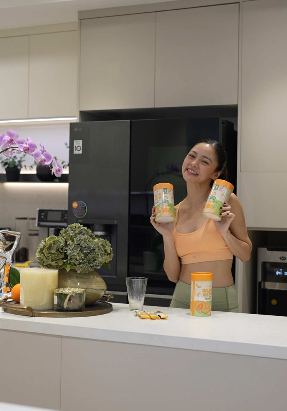 A post by @kimberlysuechiu on TikTok caption: ✨The secret to glowing, youthful skin? It’s not just about skincare—it starts from within! ✨ Every morning, I start my day with #HelloMelo Beauty Drink 🧡, and I can’t get enough of its delicious melon flavor! But more than just a tasty drink, it’s packed with collagen and essential vitamins that help support healthy skin, strong nails, and shiny hair. Did you know? As we age, our body naturally loses collagen, which leads to wrinkles, dryness, and weaker hair and nails. That’s why giving your body the right nutrients is so important! With #HelloMelo, I feel more confident knowing I’m nourishing my skin from the inside out. It’s my daily self-care in a glass, and I love how refreshed and radiant my skin looks. 💖 If you’re looking for an easy (and yummy) way to maintain that healthy glow, you need to try this! Who else is a fan of collagen drinks? Let’s glow together! ✨ #GlowFromWithin #CollagenBoost #hellomelobeautydrink @hellomelobeautydrink @iammissglenda @brilliantskinessentialsmain #HelloMelo  #Beautydrink #brilliantskinessentials 