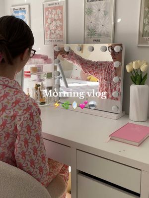 A post by @byymarga on TikTok caption: I’m back!!! 💓 #Vlog #morningvlog #morning #morningroutine #yoghurtbowl #Aesthetic #byymarga #cleangirl #thatgirl 