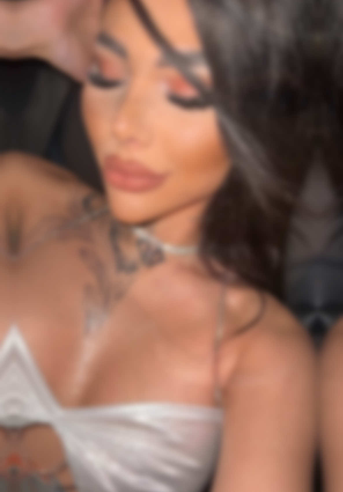 A post by @ on TikTok caption: #fypageシ #fypシ゚viral #fy #love #foru #fyp #loveyou #viral 