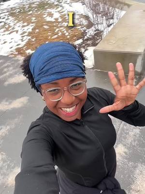 A post by @highvibebyonose on TikTok caption: Rest weeks are just as important as the moving weeks ✨ Where are my cherry blossom runners this year?  Week 6/10: Training for a 10 Mile Race 