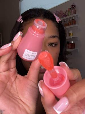 A post by @leilanigreen on TikTok caption: GET EM GLOW 🤭🤭🤭 @Glow Recipe these are GAME CHANGERS 