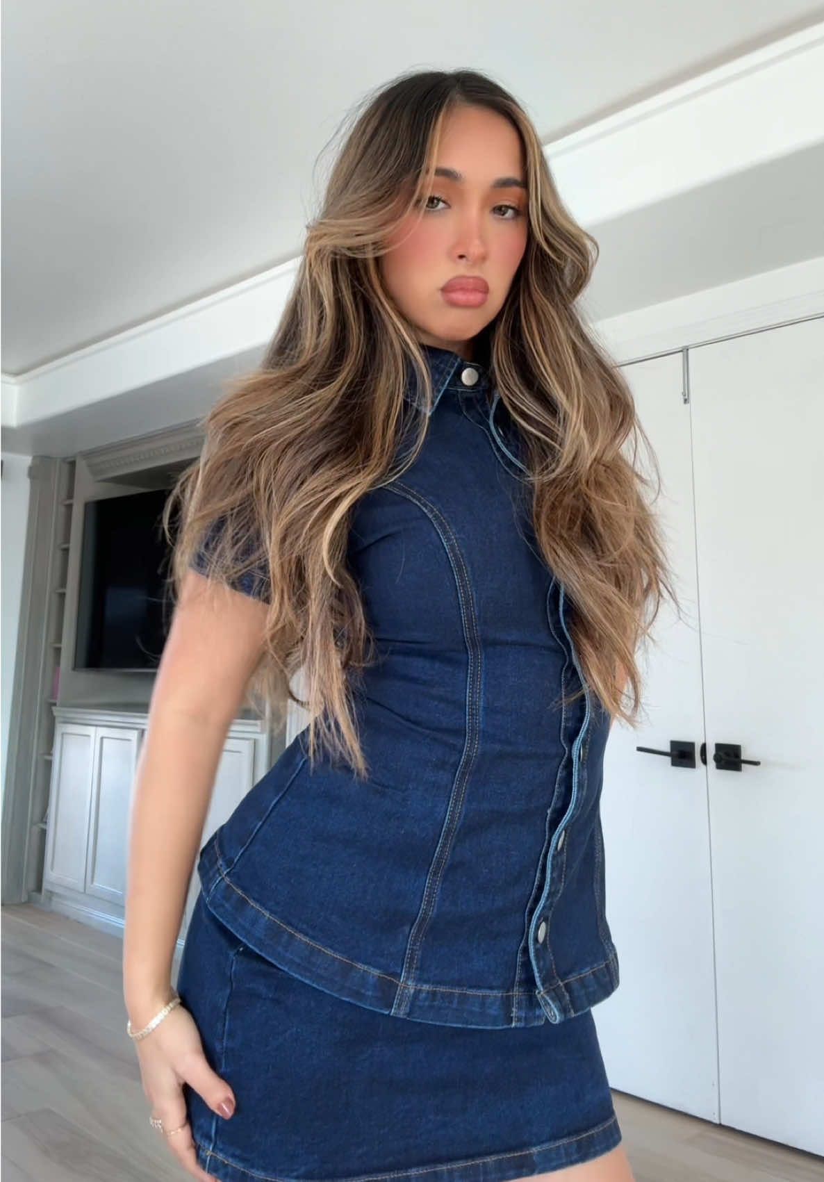 A post by @ on TikTok caption: fit by @SHOWPO 🖤🫂 ty team! #showpo 