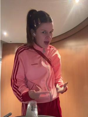 A post by @ikkimel on TikTok caption: Danke dass ihr das Album in die Charts gebracht habt 💓