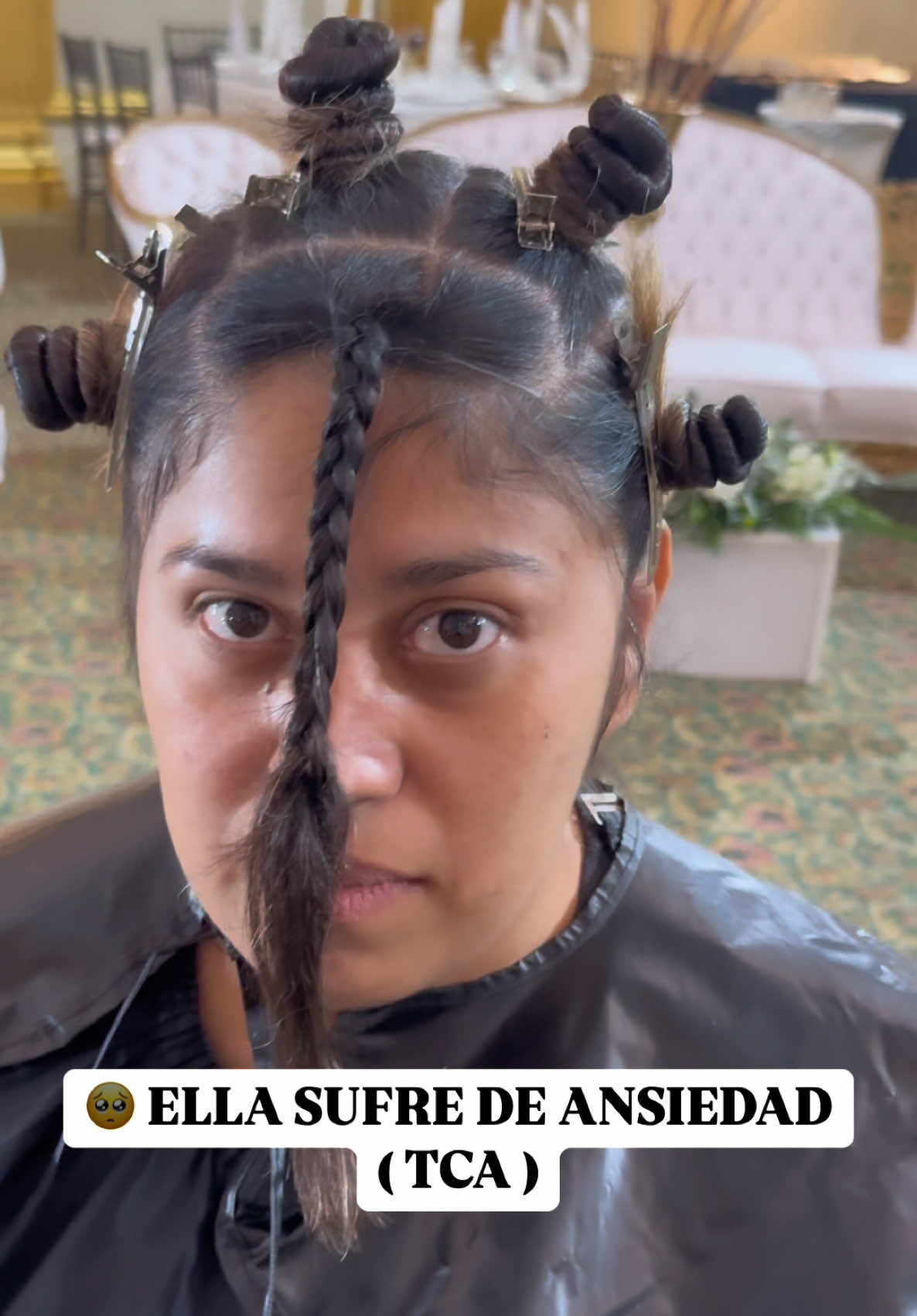A post by @stivenagudelohair on TikTok caption: LES DEDICO EL FINAL 😳 #cambiodelook #mujeres #talentotiktok #amorpropio 