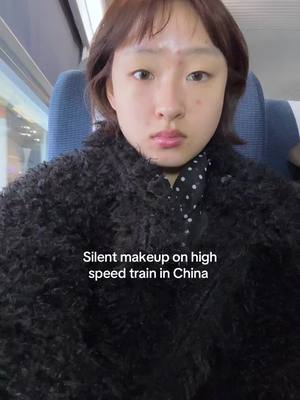 A post by @j8c1yn on TikTok caption: The man behind me was watching videos on full sound the entire ride😭😭😭